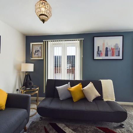 247 Serviced Accommodation In Stafford- 3Br Townhouse Zewnętrze zdjęcie